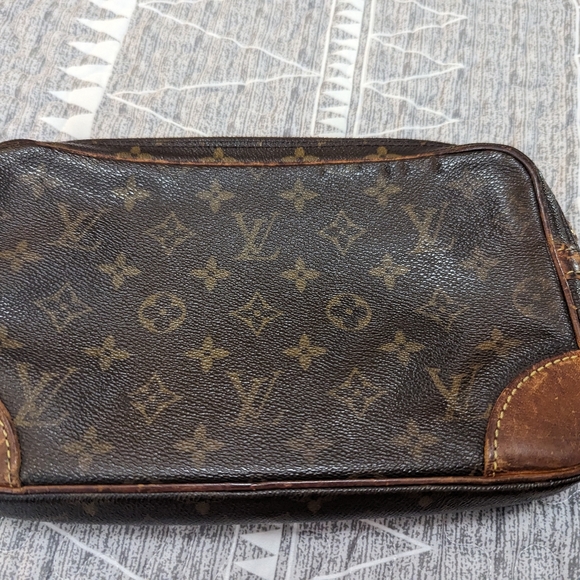 Authentic Louis Vuitton Clutch - Marley Dragonne   cosmetics, toiltery - Picture 3 of 14